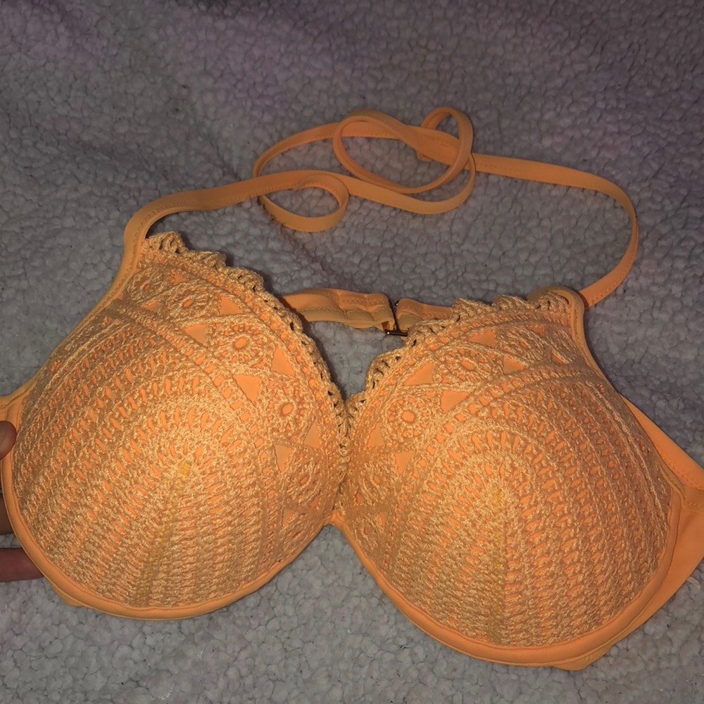NWB crocheted push-up bikini top